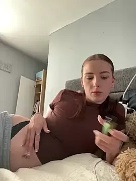 WitchAnnie – webcam model profile photo Image 2