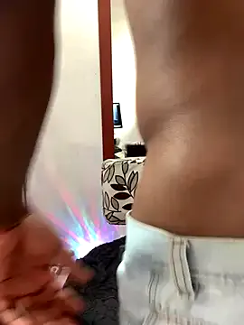 shyeve2004 – webcam model profile photo Image 8