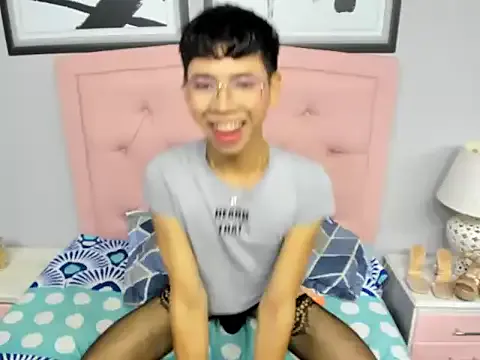 jakecummings69 – webcam model profile photo Image 4