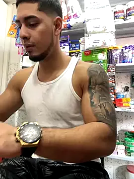 dannys__20 – webcam model profile photo Image 13