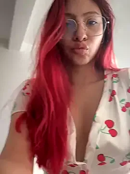 irohani_usagi – webcam model profile photo Image 4