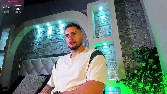 DomManlyGuy – webcam model profile photo Image 18