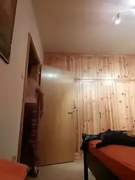 kai101010 – webcam model profile photo Image 18