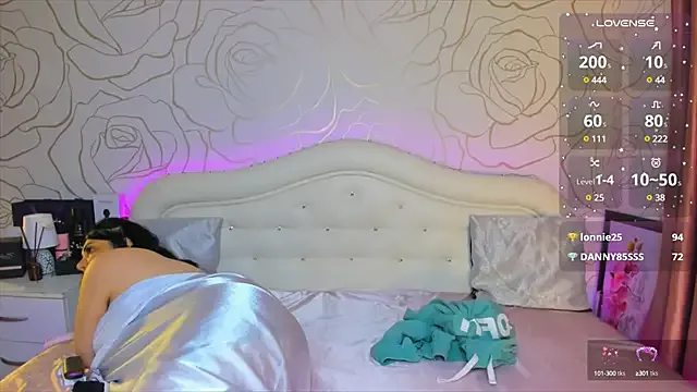 anahinclar – webcam model profile photo Image 4