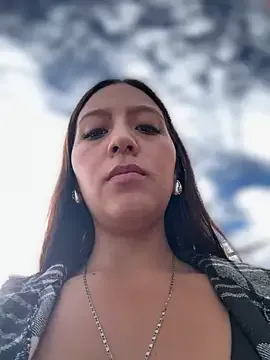 petites_perles – webcam model profile photo Image 6