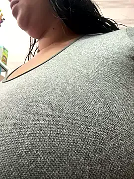 loving_ladies – webcam model profile photo Image 2