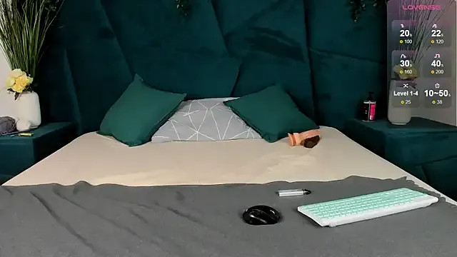 primrosegartrell – webcam model profile photo Image 17