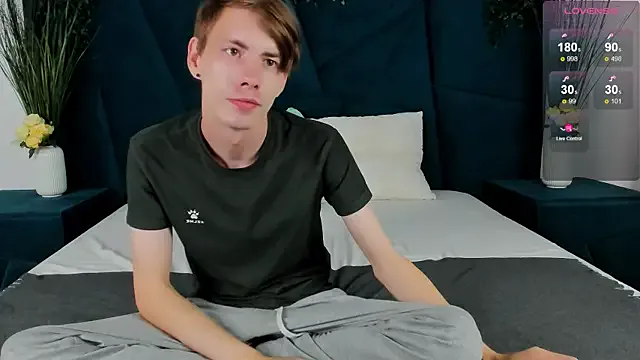 primrosegartrell – webcam model profile photo Image 8