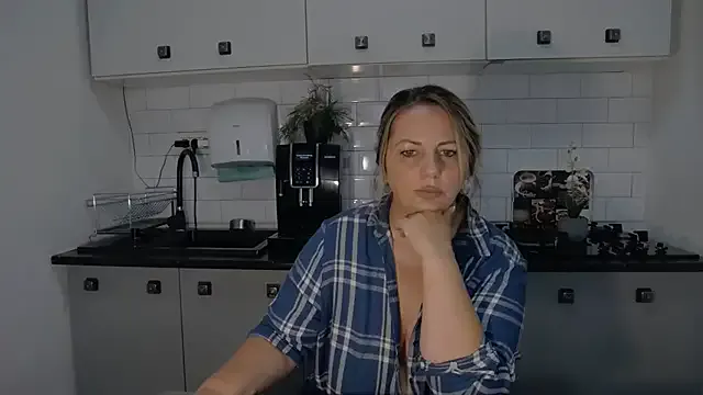 fantasy_JP – webcam model profile photo Image 8