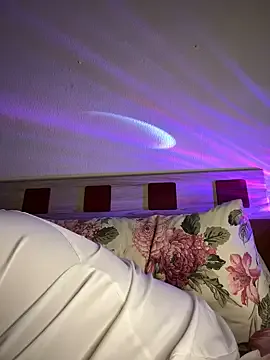 dirtypub – webcam model profile photo Image 9