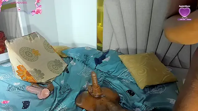 Bellafr chat room preview Image 2