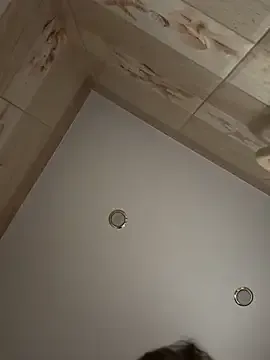 vonen_ray – webcam model profile photo Image 10