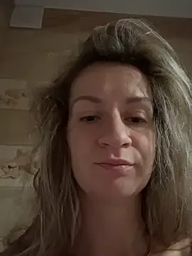 vonen_ray – webcam model profile photo Image 17