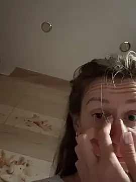 vonen_ray – webcam model profile photo Image 6