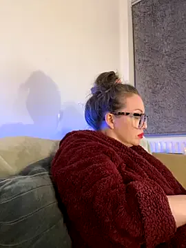 lovelyy_lovely – webcam model profile photo Image 12