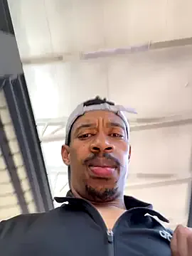 Amicisegreti – webcam model profile photo Image 5