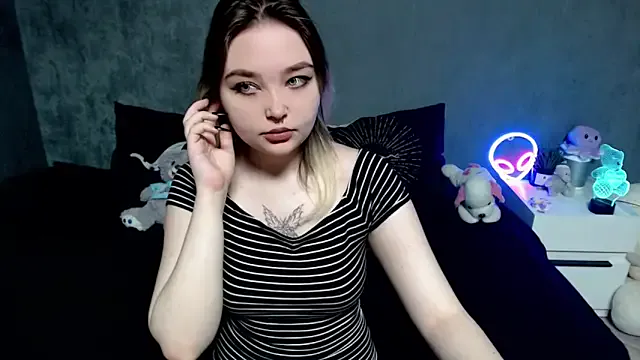 someone_sweet – webcam model profile photo Image 7