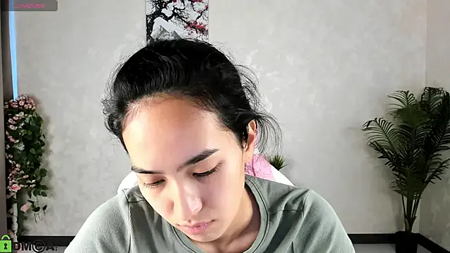 Take1668 – webcam model profile photo Image 19