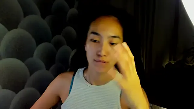 Take1668 – webcam model profile photo Image 8