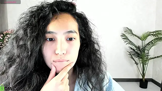 Take1668 – webcam model profile photo Image 9