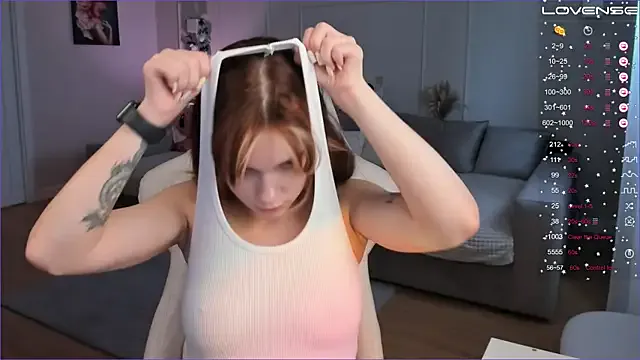 soomento – webcam model profile photo Image 2