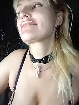 Cute-Simmi69 – webcam model profile photo Image 18