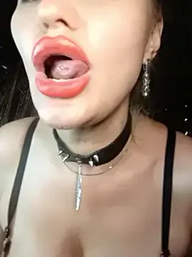 Cute-Simmi69 – webcam model profile photo Image 3