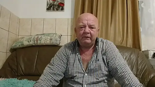 PabloArena – webcam model profile photo Image 17