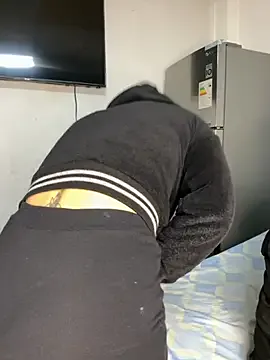 Benjamin_show – webcam model profile photo Image 11