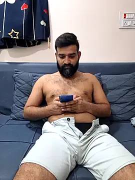 petites_perles – webcam model profile photo Image 11