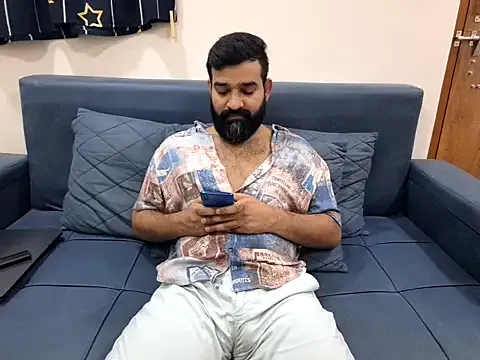 petites_perles – webcam model profile photo Image 13