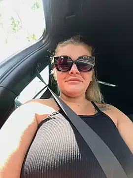 loving_ladies – webcam model profile photo Image 3