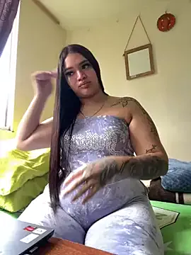 someone_sweet – webcam model profile photo Image 8