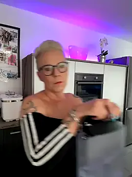 German_Milf Image 15