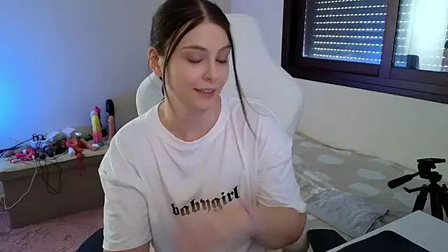 Ms-KARINA chat room preview Image 14