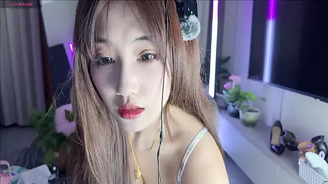 yuly_terner chat room preview Image 13