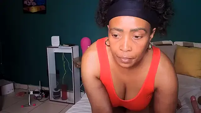 fit_vic – webcam model profile photo Image 5