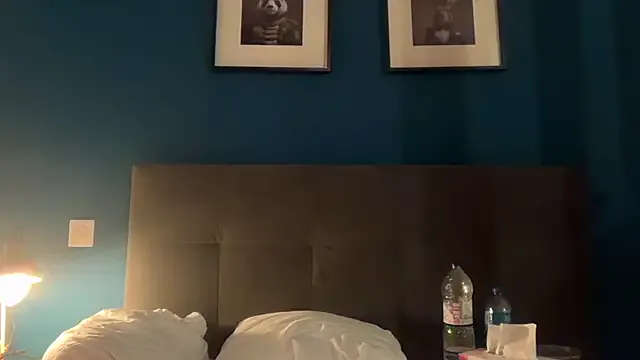 roxanelan – webcam model profile photo Image 2