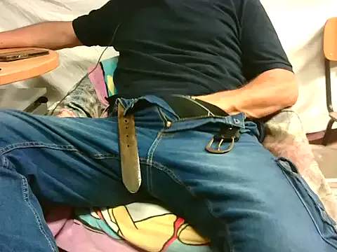 hornyshow_tv – webcam model profile photo Image 15