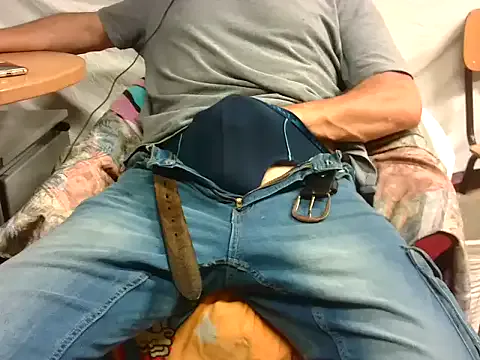 hornyshow_tv – webcam model profile photo Image 17