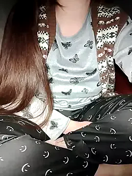 Cute-Simmi69 – webcam model profile photo Image 2