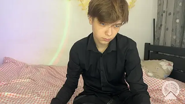 someone_sweet – webcam model profile photo Image 2