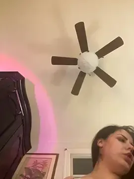 agnessi_ – webcam model profile photo Image 16