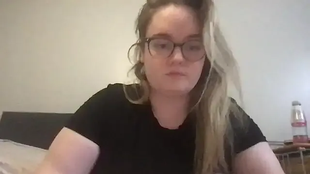 someone_sweet – webcam model profile photo Image 5