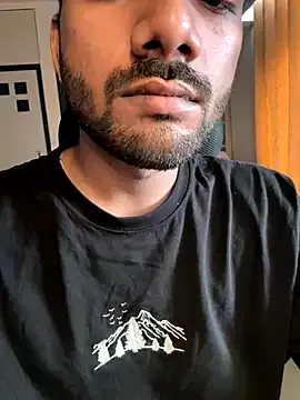 hornyshow_tv – webcam model profile photo Image 3