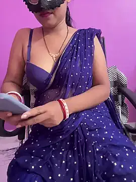 janitamunerlyn – webcam model profile photo Image 5