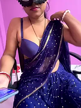 janitamunerlyn – webcam model profile photo Image 6