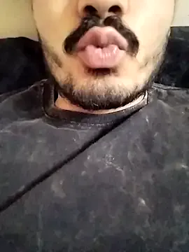 bisexualmilf – webcam model profile photo Image 13