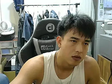 alexandjohntv – webcam model profile photo Image 12