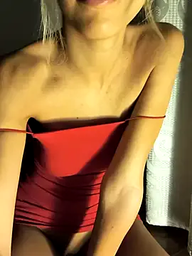 iamKylaBaby Image 3